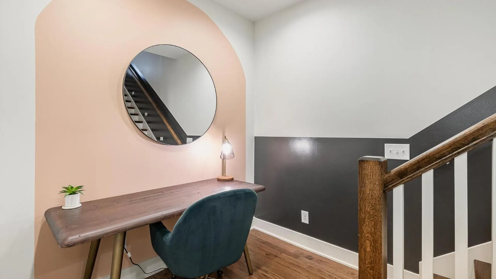 Holiday home Nashville Comfort-Sleeps 10-3 Mins To 12 South