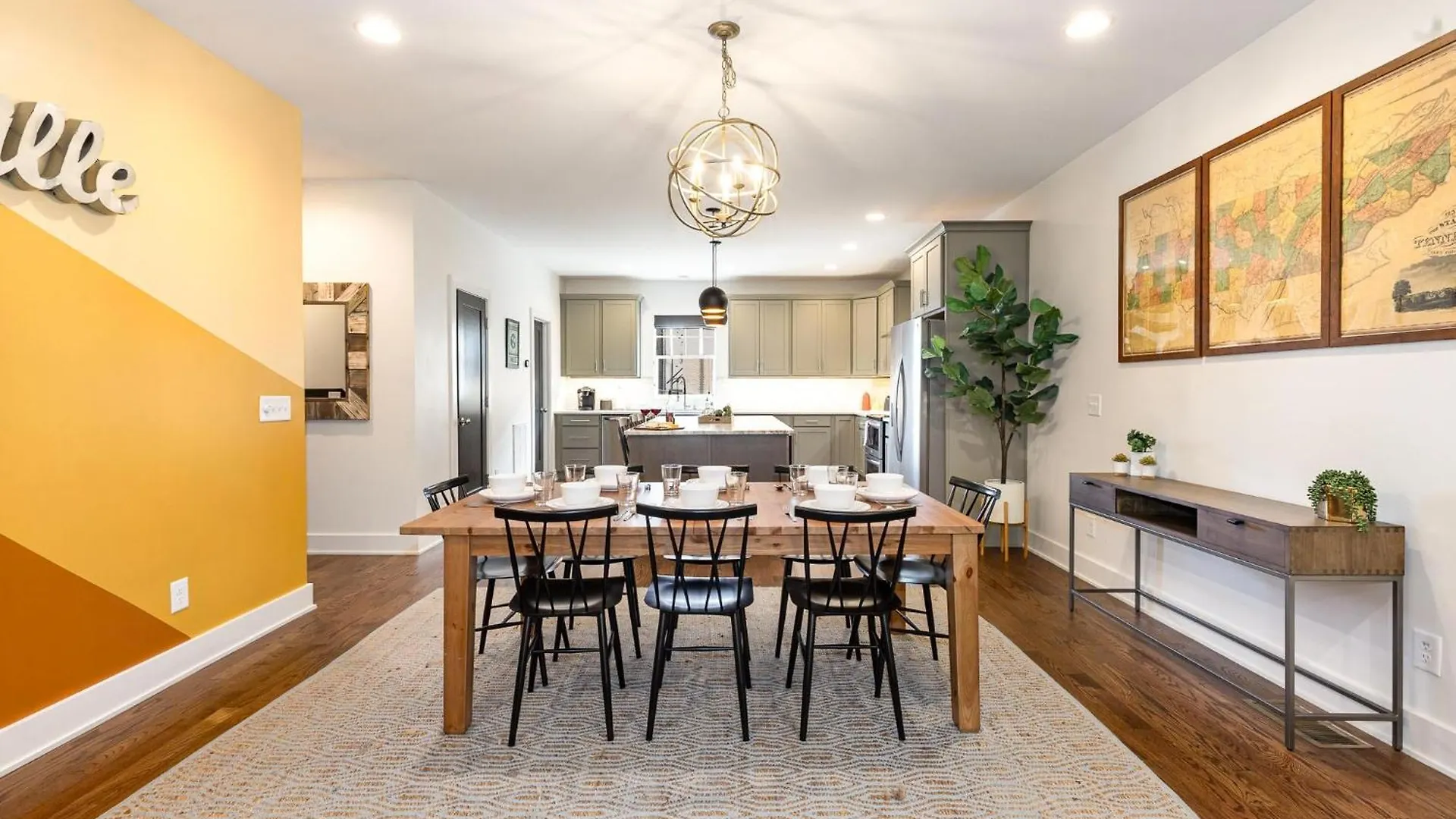 Nashville Comfort-Sleeps 10-3 Mins To 12 South 0*,  United States