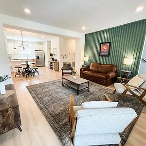 Closetobroadwayairportoprymillsgameroom14 Holiday home
